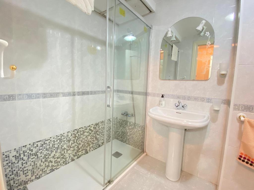 Apartamento Centrico Mare Nostrum Apartment Malaga Bagian luar foto